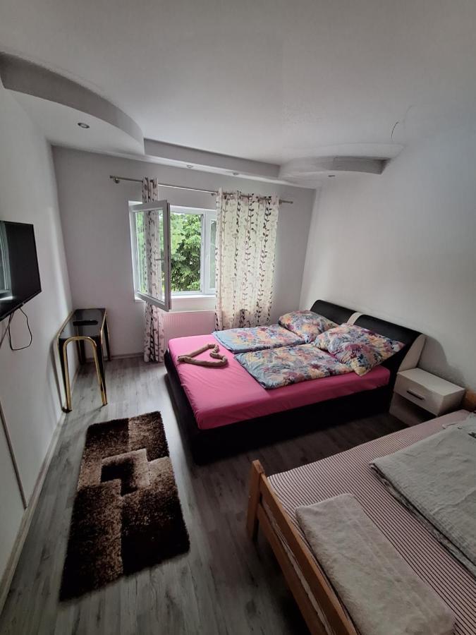 Apartmani Lana SJJ Eksteriør billede