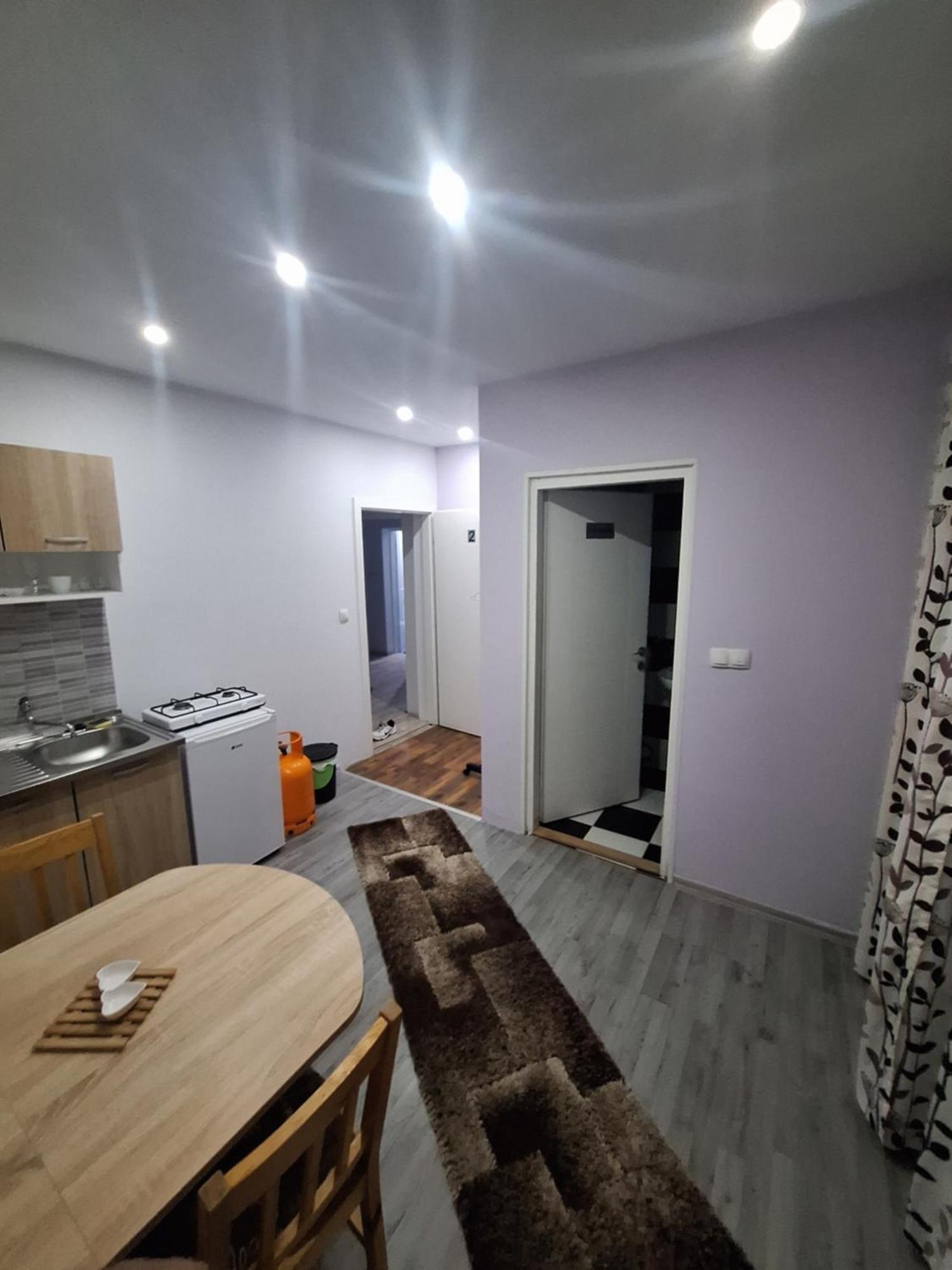 Apartmani Lana SJJ Eksteriør billede