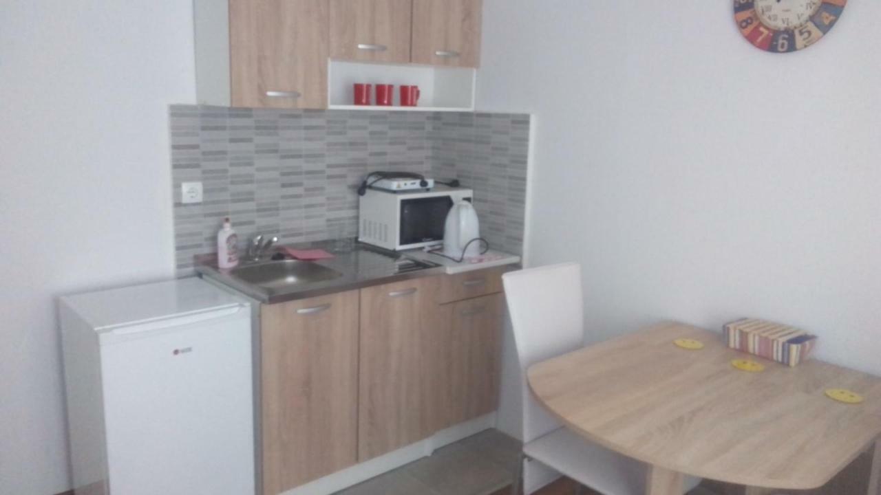 Apartmani Lana SJJ Eksteriør billede